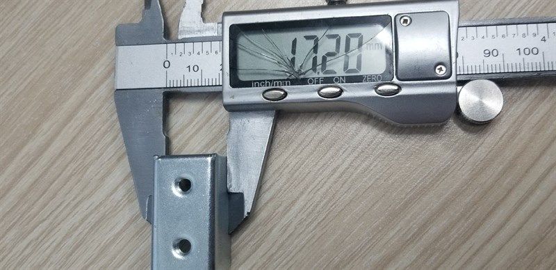 **Pat ( bas) sắt U cho sắt hộp 20x20mm tháo ráp nhanh Vinahardware - V