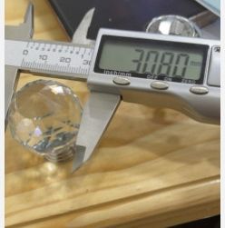 Tay nắm kim cương tròn trong suốt, phi 30mm Vinahardware -HD303KK