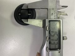 Bánh xe nhựa gắn bas trụ tròn, màu đen Vinahardware - CT0015B