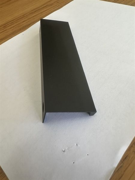 Tay nắm âm tủ nhôm, hàng loại nhẹ, màu đen Vinahardware -HD06D1000