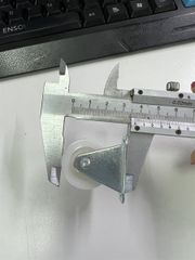 Bánh xe tủ một chiều, màu trắng Vinahardware - CT09966D30T