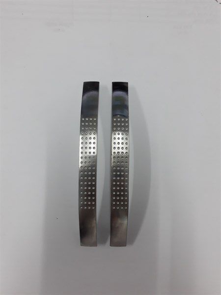 Tay nắm dài có lỗ 96mm HD028549-HD028549