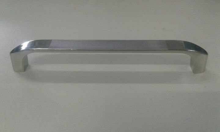 Tay nắm tủ nikel bóng sáng hai đầu Vinahardware - HD0409D128