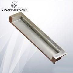 Tay nắm âm tủ Vinahardware xi mạ màu Nikel bóng tổng dài 140mm HD0427