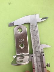 Pat (bas) ke 4 lỗ, inox 304 - VNH40602524IN
