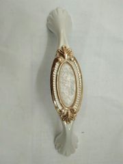 Tay nắm cửa tủ hoa văn dài 128mm HD0205TPD128 (cái)-HD0205TPD128