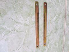 Thanh la sắt bảy màu dài 180mm, bản 14mm, dày 2mm, đường kính lỗ 6.2mm, dập gân nỗi CMT1814Z2-CMT1814Z2