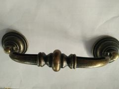 Tay nắm xoắn tủ màu vàng đồng HD0057