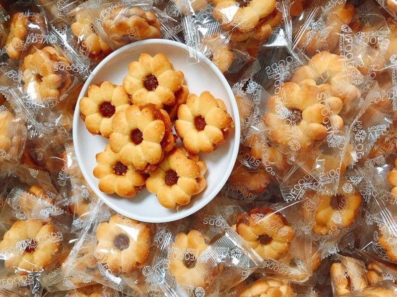  Bánh Quy Bông Mai Mứt Dứa 100g Thái Lan 