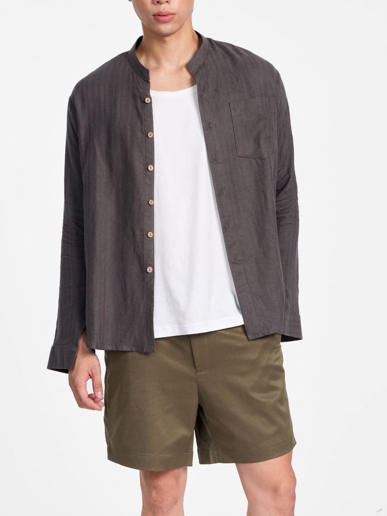 Áo Sơ Mi Nam Nút Gỗ Tay Dài Relax Form Rộng, Cổ Tàu Vuông, Lai Ngang Linen Solene Vải Mềm Mát HISHOO A2T002