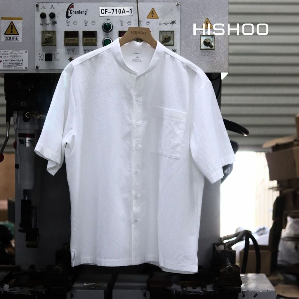 Áo Sơ Mi Trắng Nam Relax Form Rộng, Cổ Tàu Vuông, Lai Ngang Linen Solene Vải Mềm Mát HISHOO A1T002
