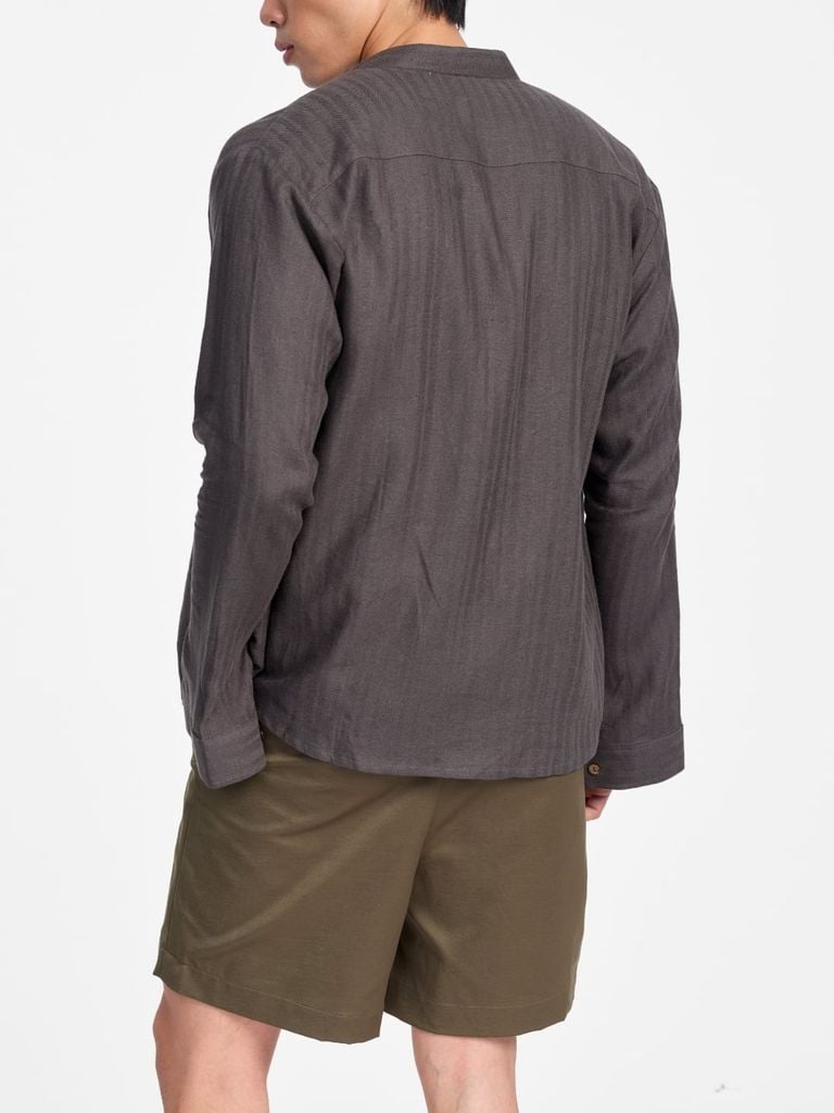 Áo Sơ Mi Nam Nút Gỗ Tay Dài Relax Form Rộng, Cổ Tàu Vuông, Lai Ngang Linen Solene Vải Mềm Mát HISHOO A2T002