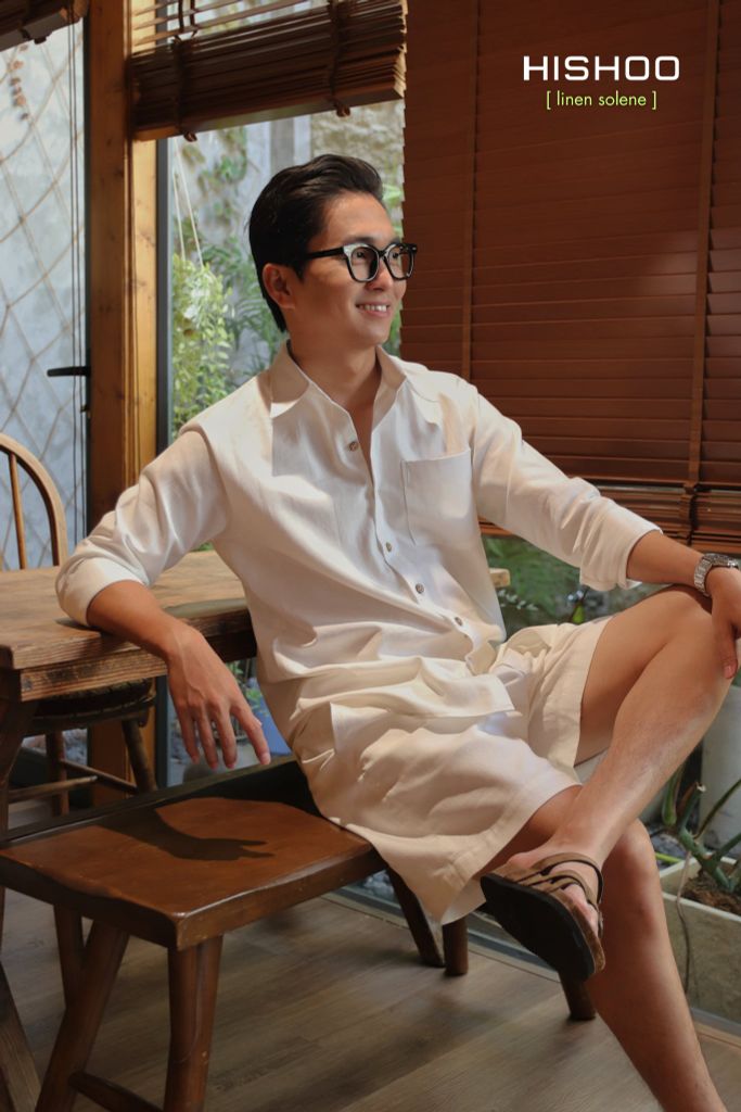 Áo Sơ Mi Rêu Nút Gỗ Nam Tay Dài Relax Form Rộng, Cổ Thường, Lai Ngang Linen Solene Vải Mềm Mát HISHOO A2T003