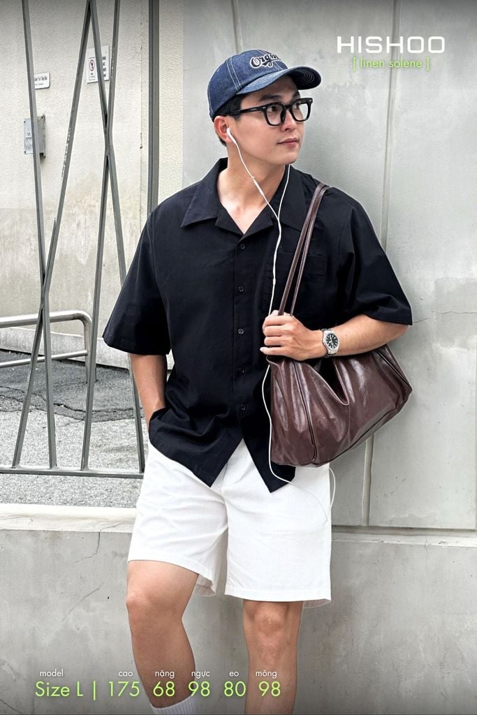 Áo Sơ Mi Đen Nam Relax Form Rộng, Cổ Danton, Lai Ngang Linen Solene Vải Mềm Mát HISHOO A1T004