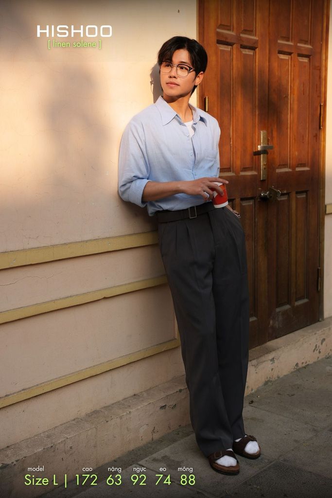 Áo Sơ Mi Nam Xanh Nhạt Tay Dài Relax Form Rộng, Cổ Thường, Lai Ngang Linen Solene Vải Mềm Mát HISHOO A2T003