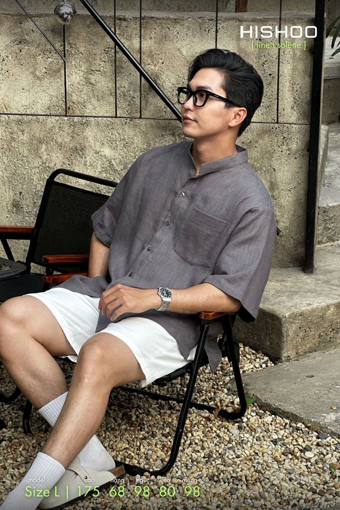 Áo Sơ Mi Xám Chuột Nam Relax Form Rộng, Cổ Tàu Vuông, Lai Ngang Linen Solene Vải Mềm Mát HISHOO A1T002