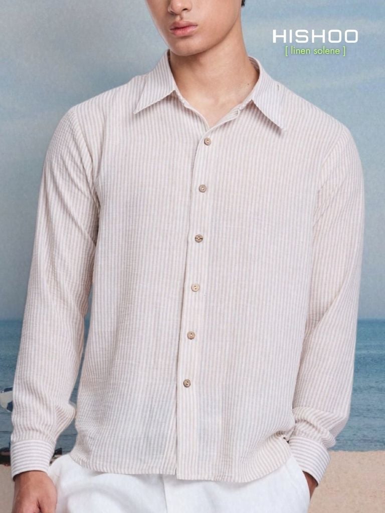 Áo Sơ Mi Trắng Sọc Nâu Nút Gỗ Tay Dài Nam Relax Form Rộng, Cổ Thường, Lai Ngang Linen Solene Vải Mềm Mát HISHOO A2T003