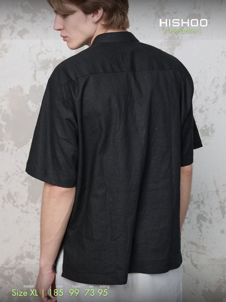 Áo Sơ Mi Nam Đen Relax Form Rộng, Cổ Tàu Vuông, Lai Ngang Linen Solene Vải Mềm Mát HISHOO A1T002