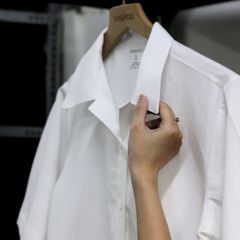 Áo Sơ Mi Nữ Relax Form Rộng, Cổ Danton, Lai Ngang Linen Solene Vải Mềm Mát HISHOO A1G004