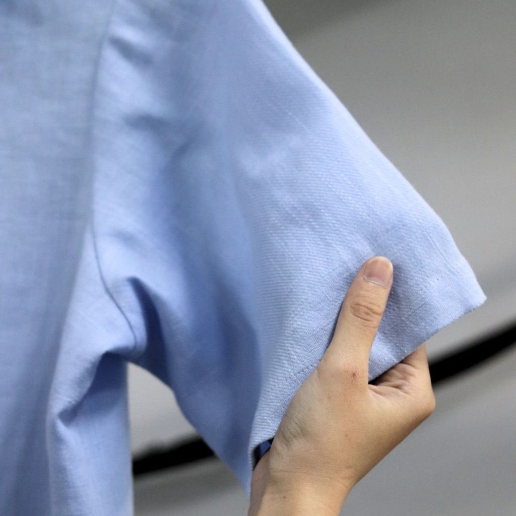 Áo Sơ Mi Nữ Relax Form Rộng, Cổ Thường, Lai Ngang Linen Solene Vải Mềm Mát HISHOO A1G003