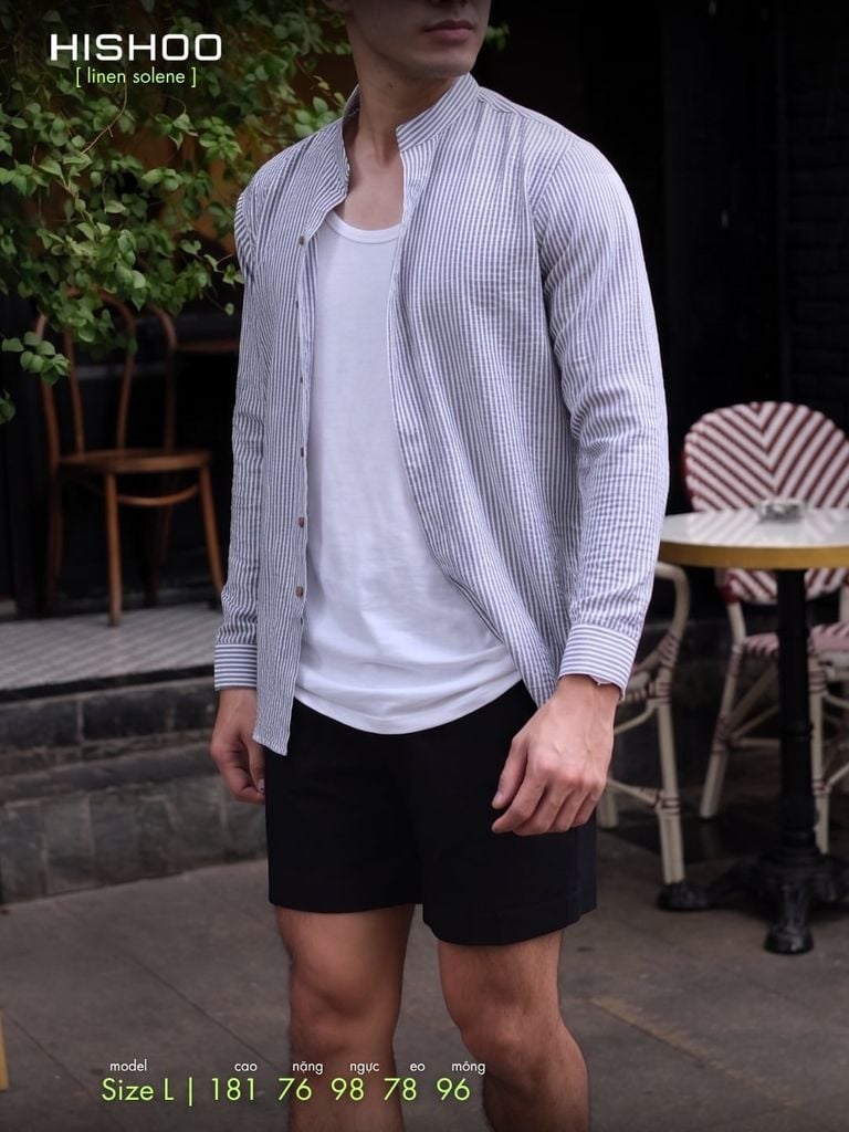Áo Sơ Mi Trắng Sọc Xanh Nút Gỗ Tay Dài Nam Relax Form Rộng, Cổ Tàu Vuông, Lai Ngang Linen Solene Vải Mềm Mát HISHOO A2T002