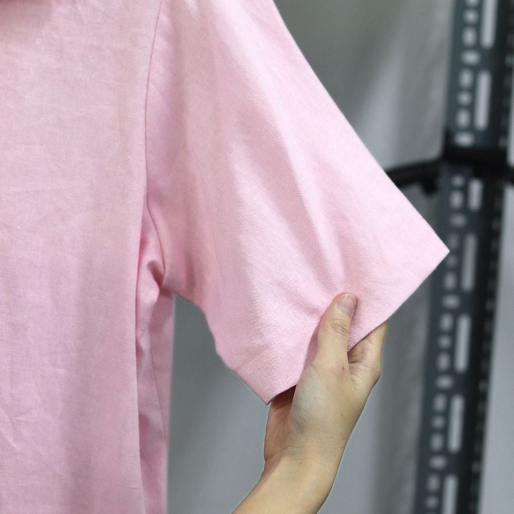 Áo Sơ Mi Nữ Hồng Relax Form Rộng, Cổ Thường, Lai Ngang Linen Solene Vải Mềm Mát HISHOO A1G003