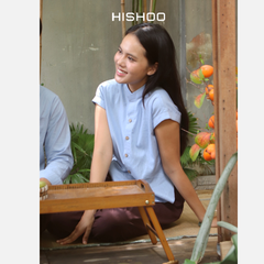 Áo Sơ Mi Nữ Nút Gỗ Tay Ngắn Relax Form Rộng, Cổ Tàu Vuông, Linen Solene Vải Mềm Mát HISHOO A4G002