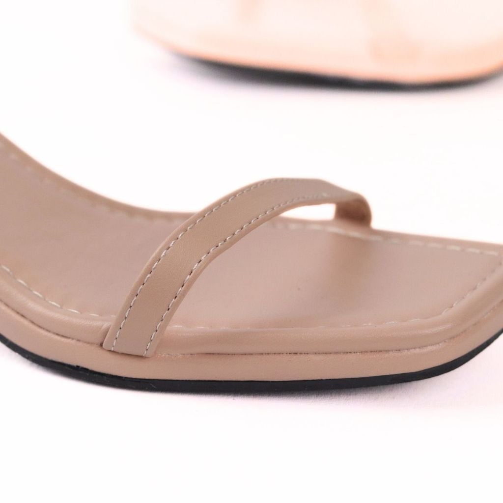 Giày Sandals Nữ Cao Gót 5cm Quai Mảnh Hishoo S026