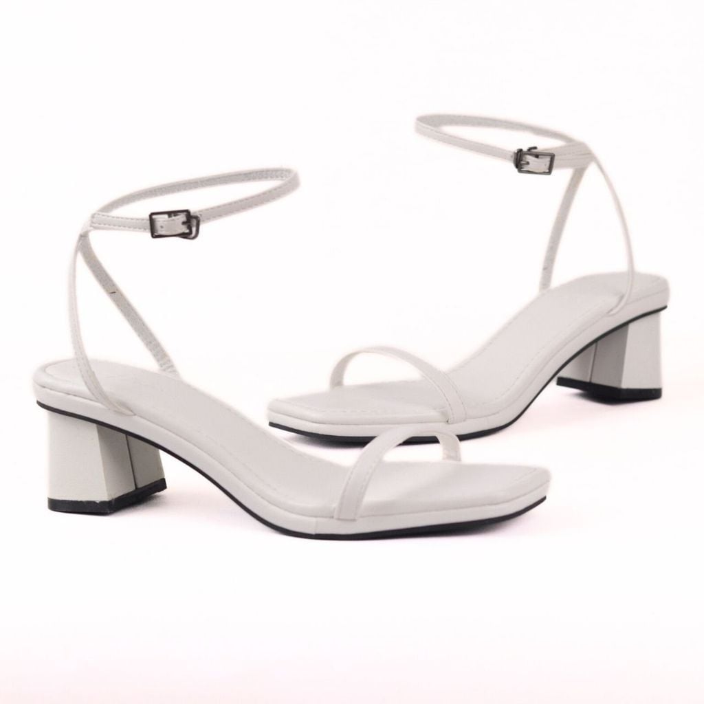 Giày Sandals Nữ Cao Gót 5cm Quai Mảnh Hishoo S026