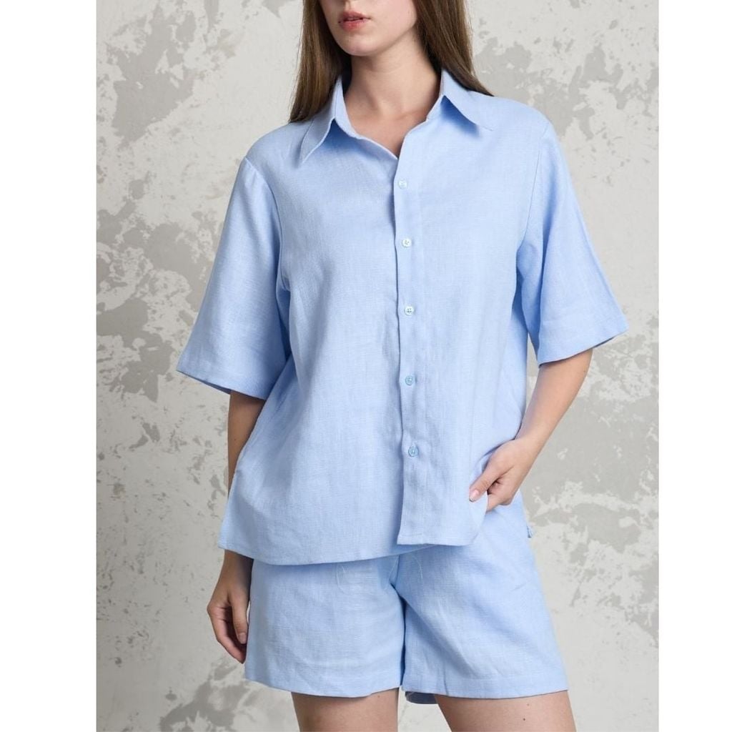 Áo Sơ Mi Nữ Relax Form Rộng, Cổ Thường, Lai Ngang Linen Solene Vải Mềm Mát HISHOO A1G003