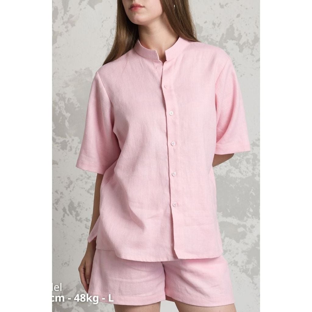 Áo Sơ Mi Nữ Relax Form Rộng, Cổ Tàu Vuông, Lai Ngang Linen Solene Vải Mềm Mát HISHOO A1G002