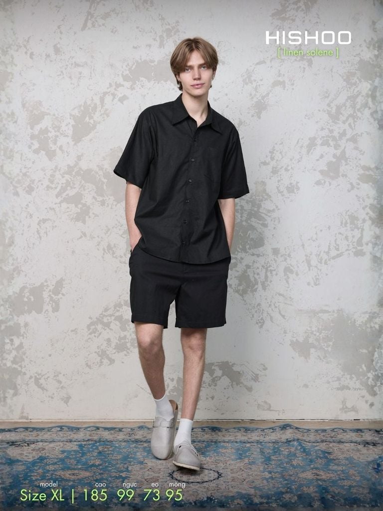 Áo Sơ Mi Nam Đen Relax Form Rộng, Cổ Thường, Lai Ngang Linen Solene Vải Mềm Mát HISHOO A1T003