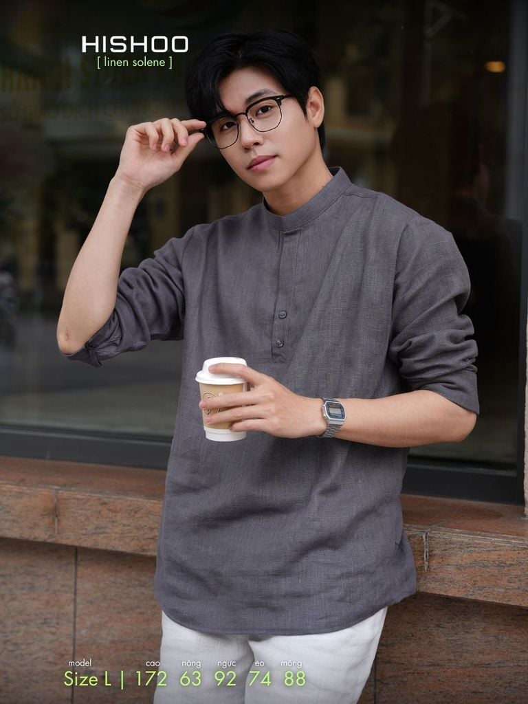 Áo Sơ Mi Nam Xám Chuột Tay Dài Relax Form Rộng, Cổ Polo Tàu Vuông, Xẻ V Linen Solene Vải Mềm Mát HISHOO A3T002