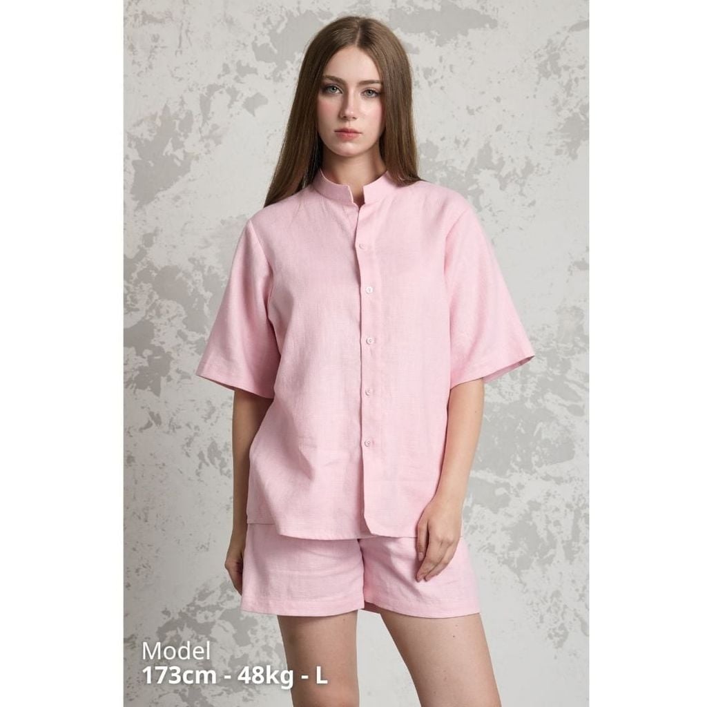 Áo Sơ Mi Nữ Relax Form Rộng, Cổ Tàu Vuông, Lai Ngang Linen Solene Vải Mềm Mát HISHOO A1G002