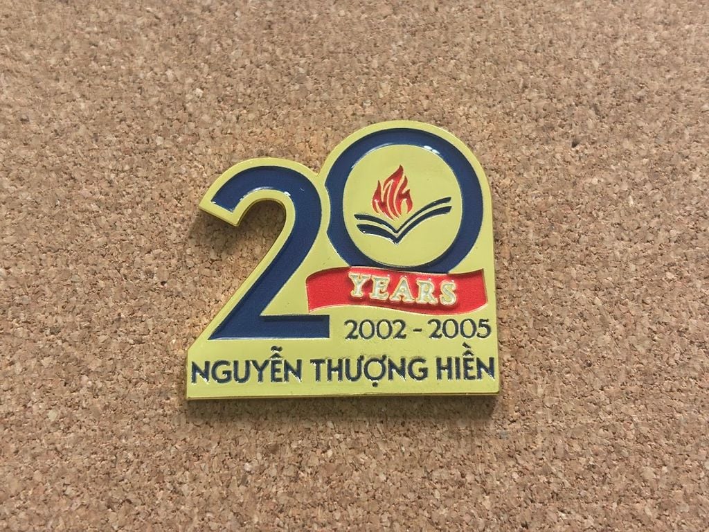 In huy hiệu, pin cài áo theo yêu cầu