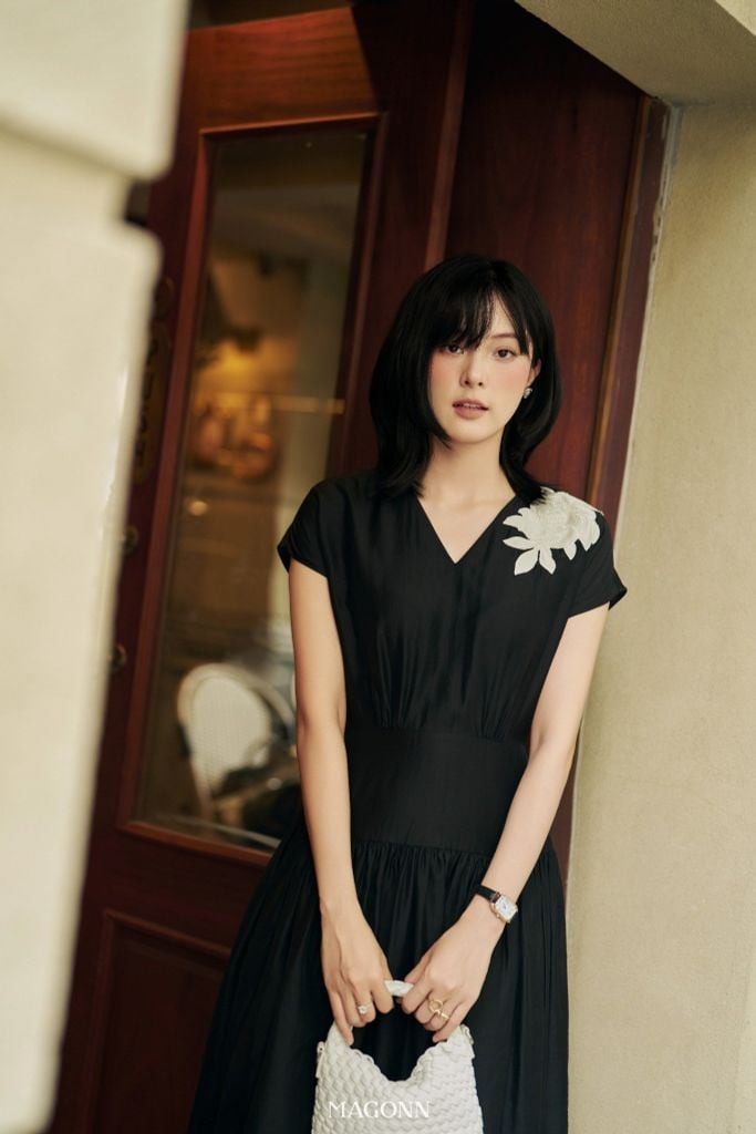Đầm Moanna