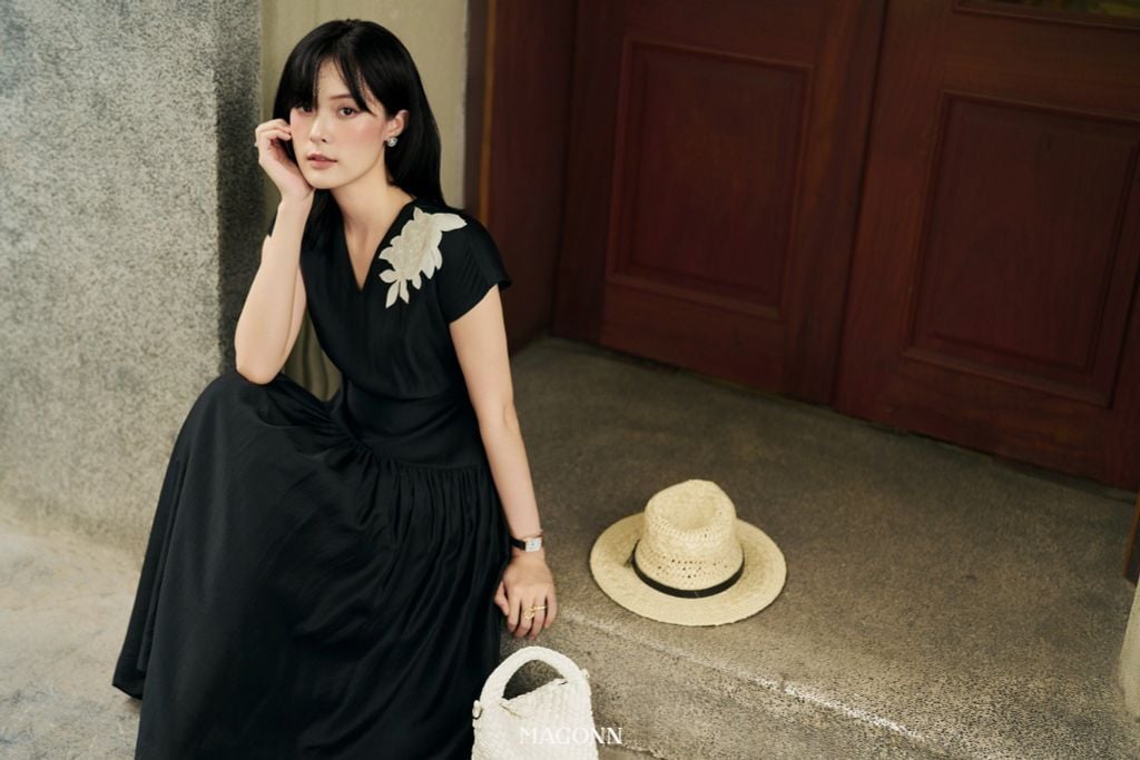 Đầm Moanna