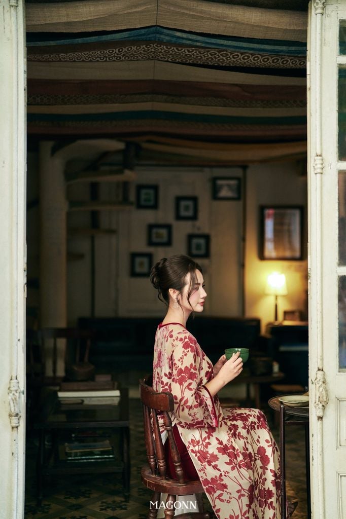 D01-Áo dài Họa Bích-AD