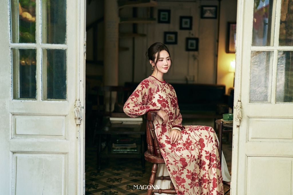 D01-Áo dài Họa Bích-AD