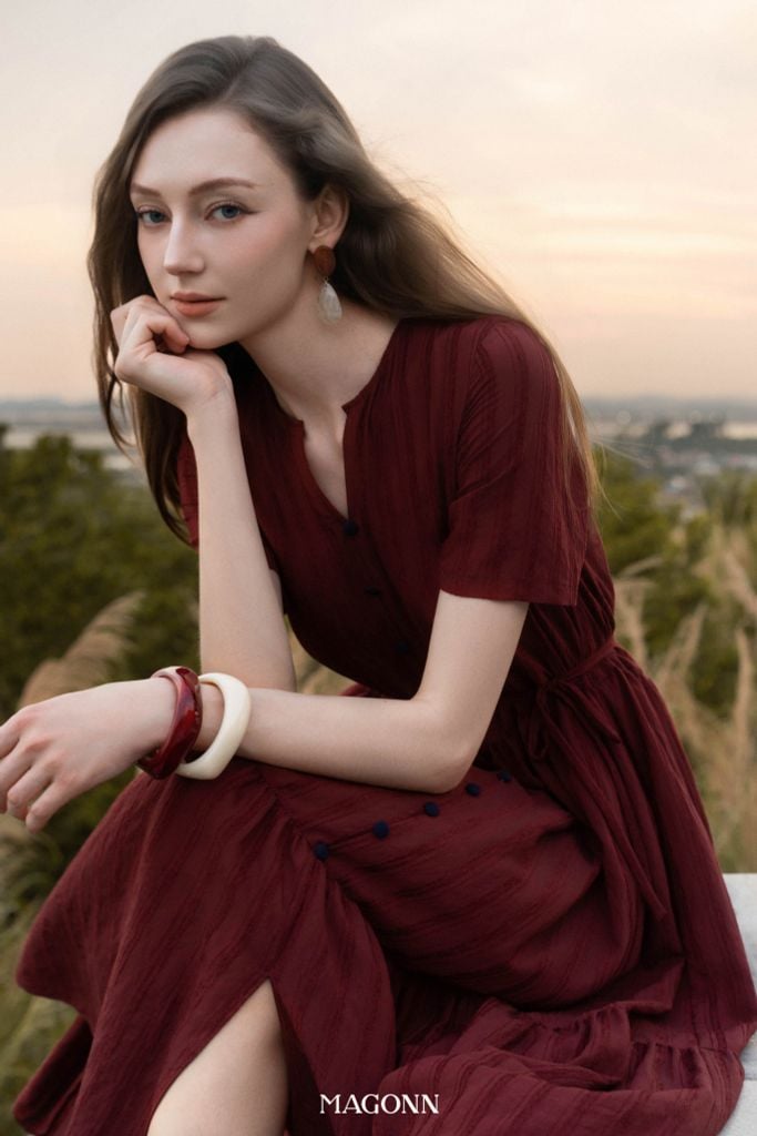 Đầm Elena