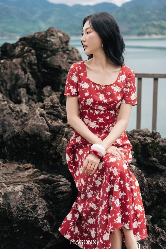 Đầm Amy