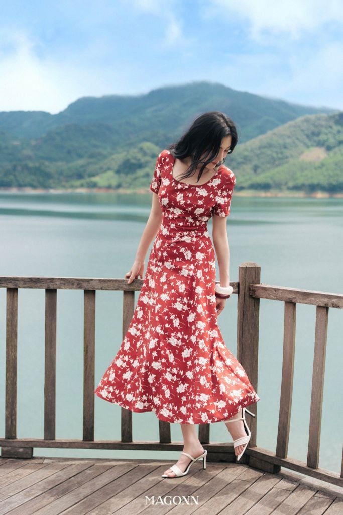 Đầm Amy
