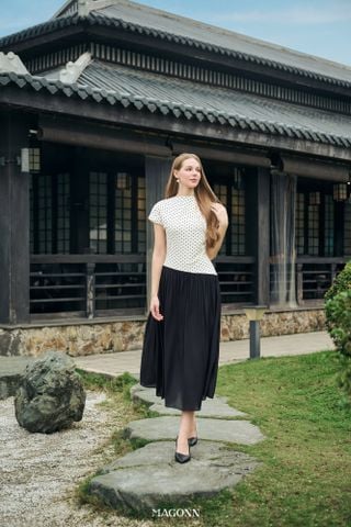 Đầm Mina