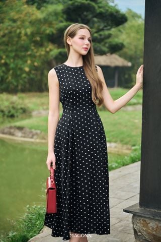 Đầm Anat