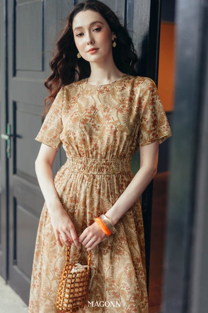 Đầm Hina