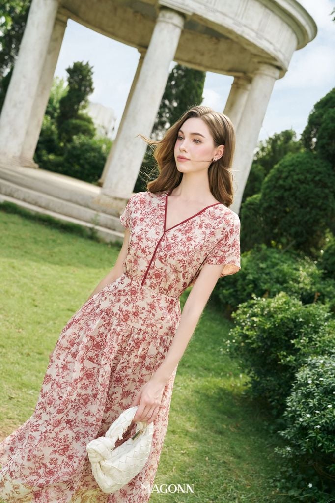 Đầm Leila