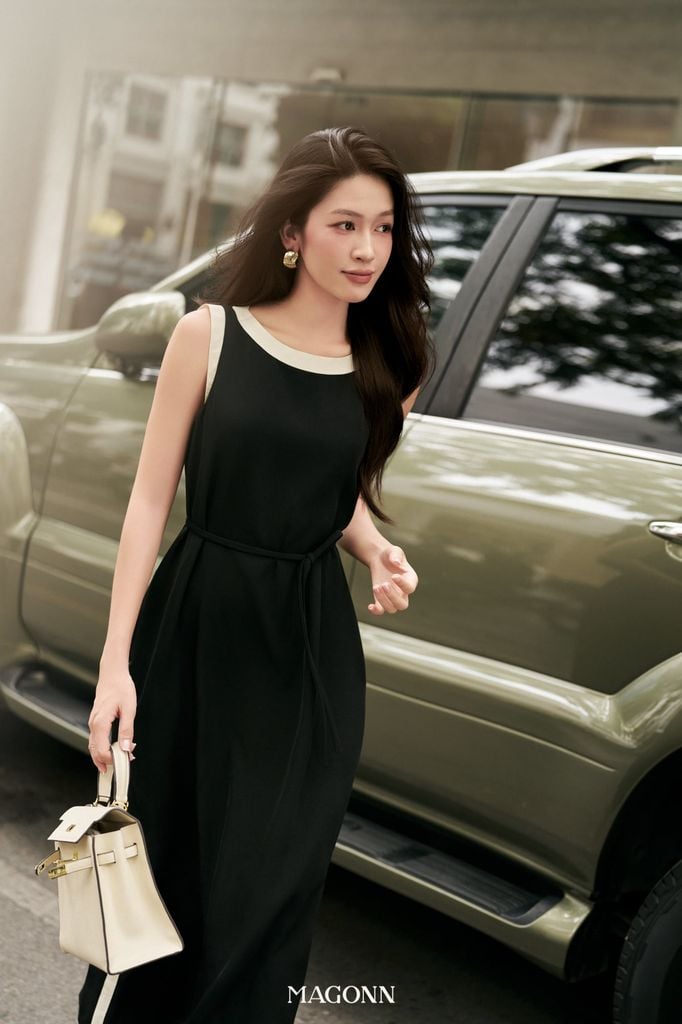 Đầm Clara
