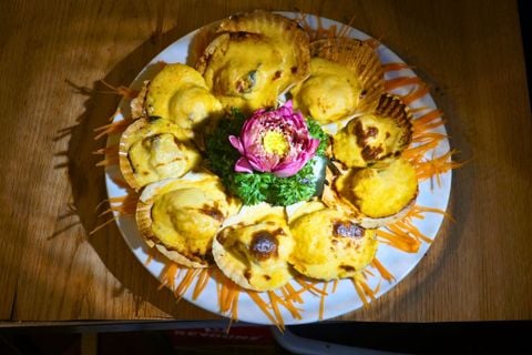  Baked Scallop With Cheese - Sò Điệp Đút Lò Phô Mai 