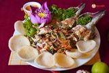  Giant Trapezium Horse Conch And Banana Blossom Salad - Gỏi Bắp Chuối Ốc Đỏ Đại (Giá tính theo 1 con 300 gram) 