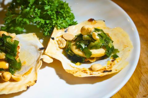  Grilled Scallop With Scallion - Sò Điệp Nướng Mỡ Hành 